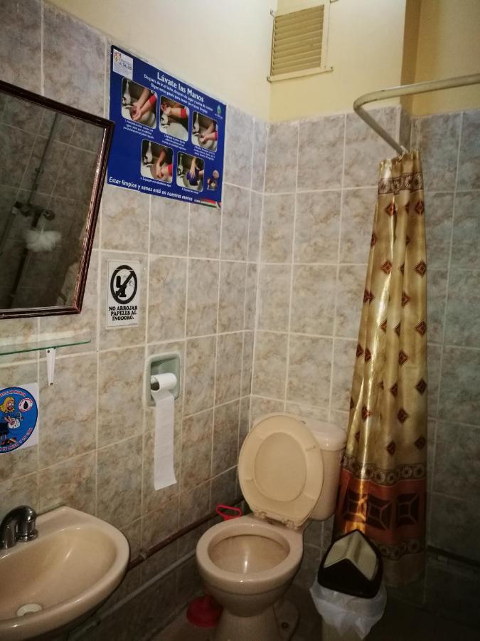 אויוני Julia Plaza Hotel מראה חיצוני תמונה